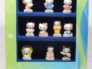 SERIE COMPLETE DE FEVES HELLO KITTY EN COFFRET
