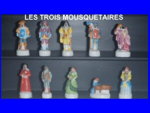 SERIE COMPLETE DE FEVES LES 3 MOUSQUETAIRES