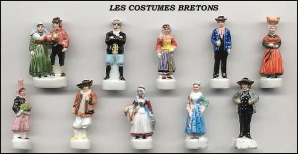 SERIE COMPLETE DE FEVES LES COSTUMES BRETONS-LA BRETAGNE