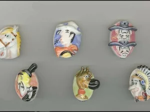 SERIE COMPLETE DE FEVES LUCKY LUKE MEDAILLONS RELIEFS