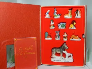 SERIE COMPLETE DE FEVES LES FABLES DE LA FONTAINE EN COFFRET