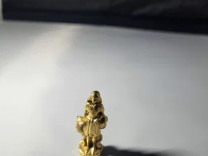 S2T4 FEVE A L'UNITE LES STATUES DOREES