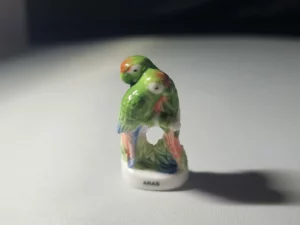 S2T7 FEVE A L'UNITE LES PERROQUETS