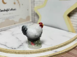 S6T1 FEVE A L'UNITE LES POULES ET COQS