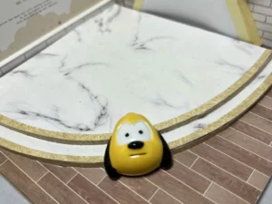 FEVE A L'UNITE 2022 EMOJI MICKEY