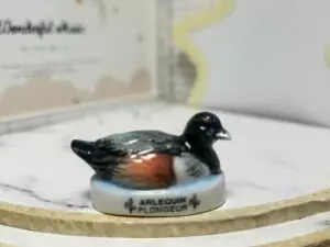 S7T3 FEVE A L'UNITE LES VOLAILLES ET PERRUCHES