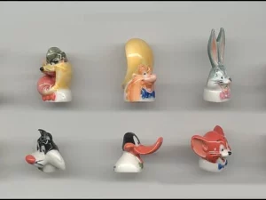 DVO4 WARNER LES EMBOUTS DE CRAYONS