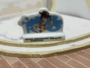 FEVES A L'UNITE DISNEY ANNIVERSAIRE 100 ANS