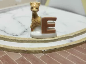 FEVES A L'UNITE SOPHIE LA GIRAFE