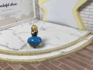 ST9 - MINIONS TOUPIES