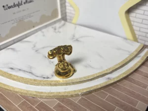 ST9 - TELEPHONE METAL DOREE