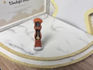 ST9 - HORLOGES ET MONTRES "BRILLANT"