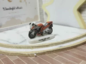 ST11 A5 FEVE A L'UNITE LES MOTOS ET SCOOTERS