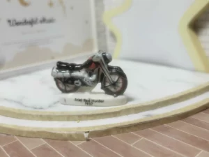 ST11 A5 FEVE A L'UNITE LES MOTOS ET SCOOTERS