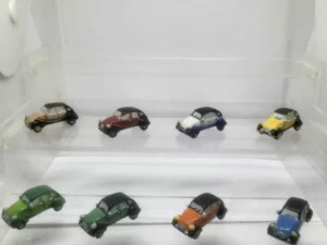 DVO11 SERIE INCOMPLETE DE FEVES LES 2CV