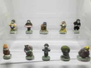 DVO11 SERIE INCOMPLETE DE FEVES LES SINGES