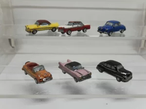 DVO11 SERIE INCOMPLETE DE FEVES LES VOITURES CUBAINES