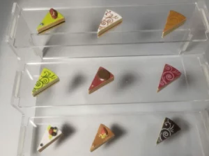 DVO11 SERIE INCOMPLETE DE FEVES LES GATEAUX
