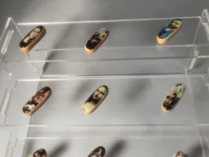 DVO11 SERIE INCOMPLETE DE FEVES LES ECLAIRS DE COLLECTION