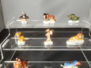 DVO11 SERIE INCOMPLETE DE FEVES LE ROI LION