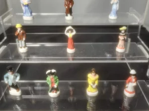 DVO11 LES COSTUMES D'EPOQUE