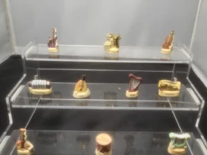DVO11 LES INSTRUMENTS DE MUSIQUE