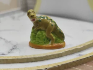 ST8 FEVES A L'UNITE PTILO LE DINOSAURE